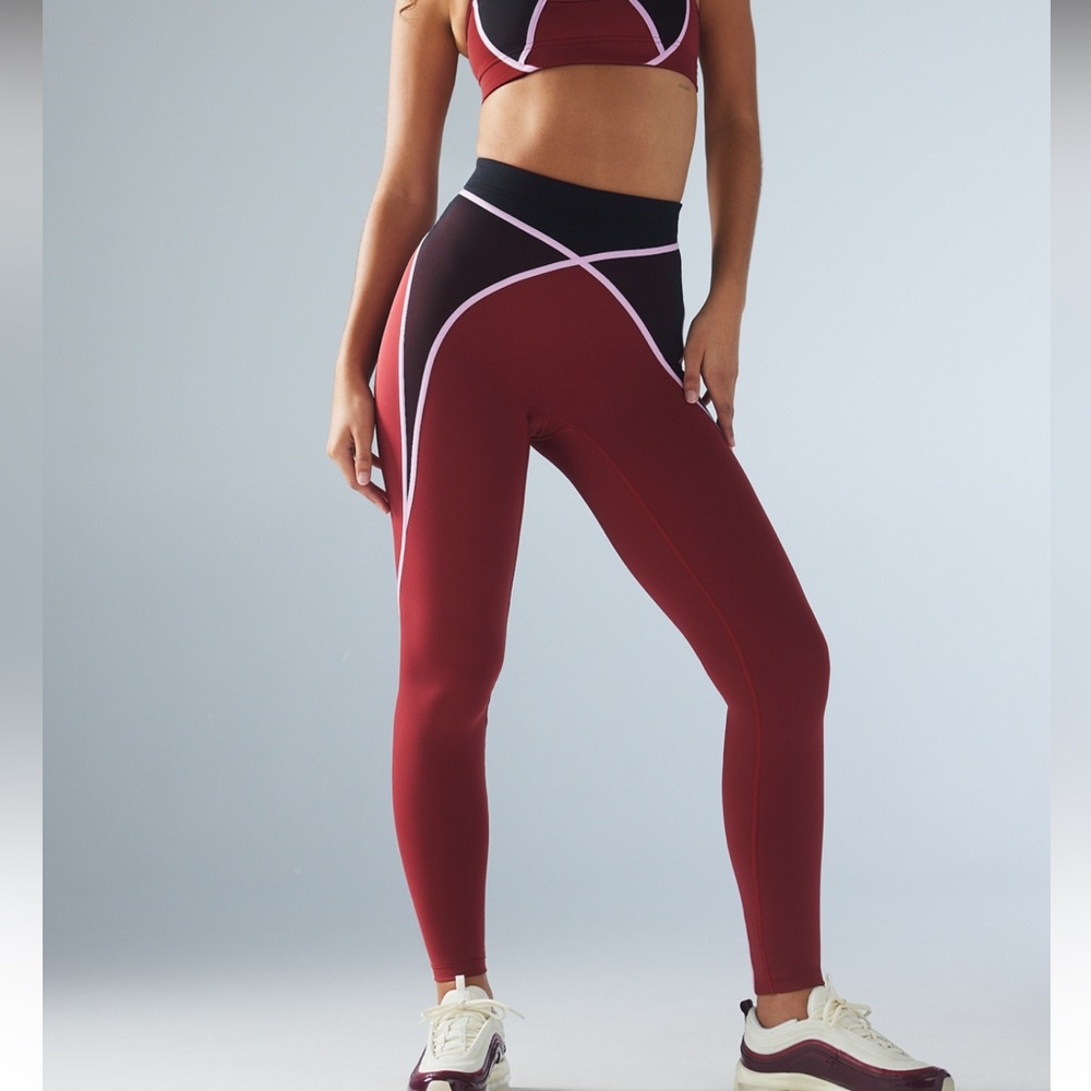 Savage x Fenty by Rihanna X Mesh High Waist Leggings in Sweet Red Jam. Size S